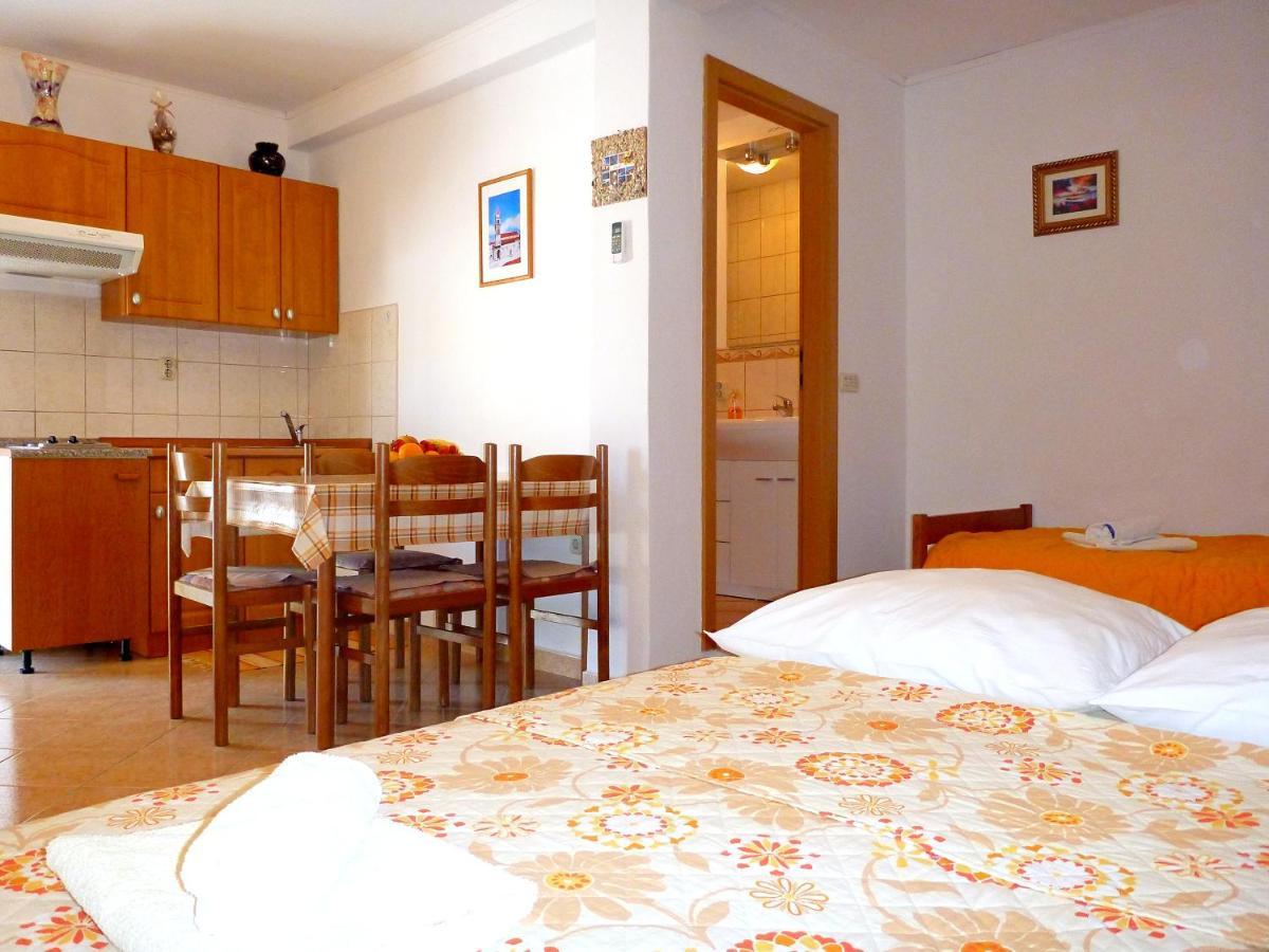 Apartmani Jole Trogir Exteriör bild